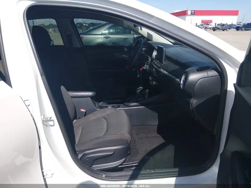 2019 KIA FORTE LXS