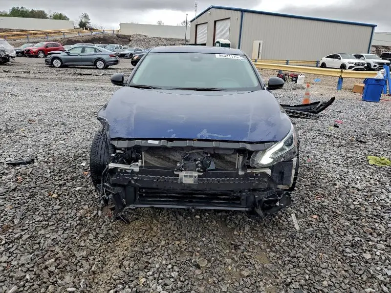 2021 NISSAN ALTIMA SR  