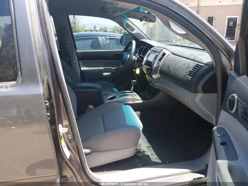 2015 TOYOTA TACOMA BASE V6