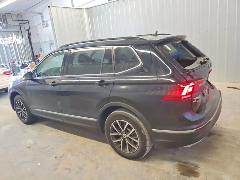 2021 VOLKSWAGEN TIGUAN SE  