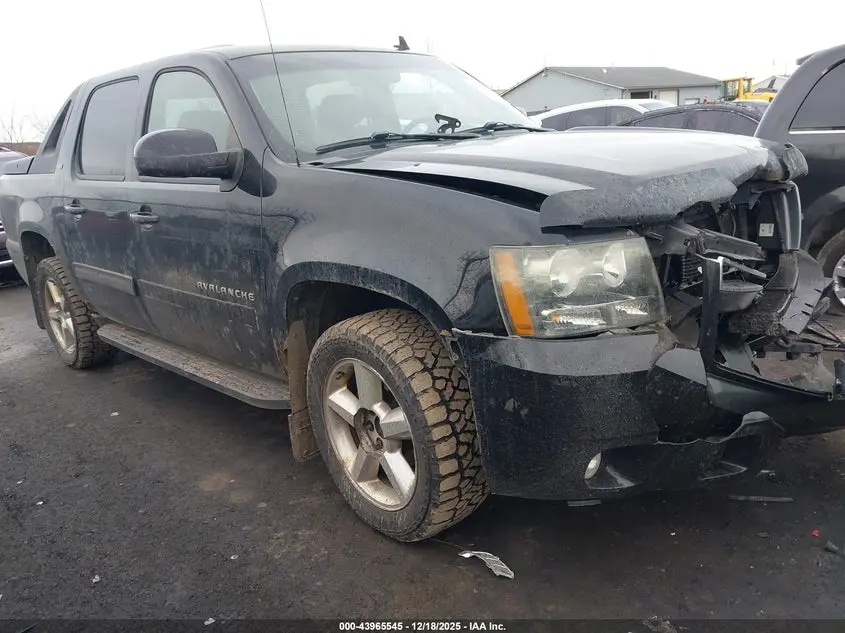 2011 CHEVROLET AVALANCHE LT