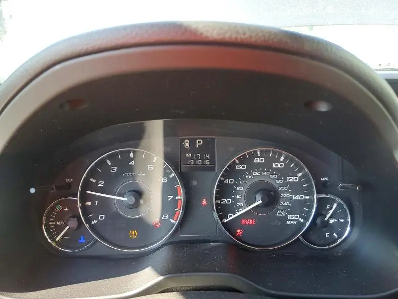 2011 SUBARU OUTBACK 3.6R LIMITED  
