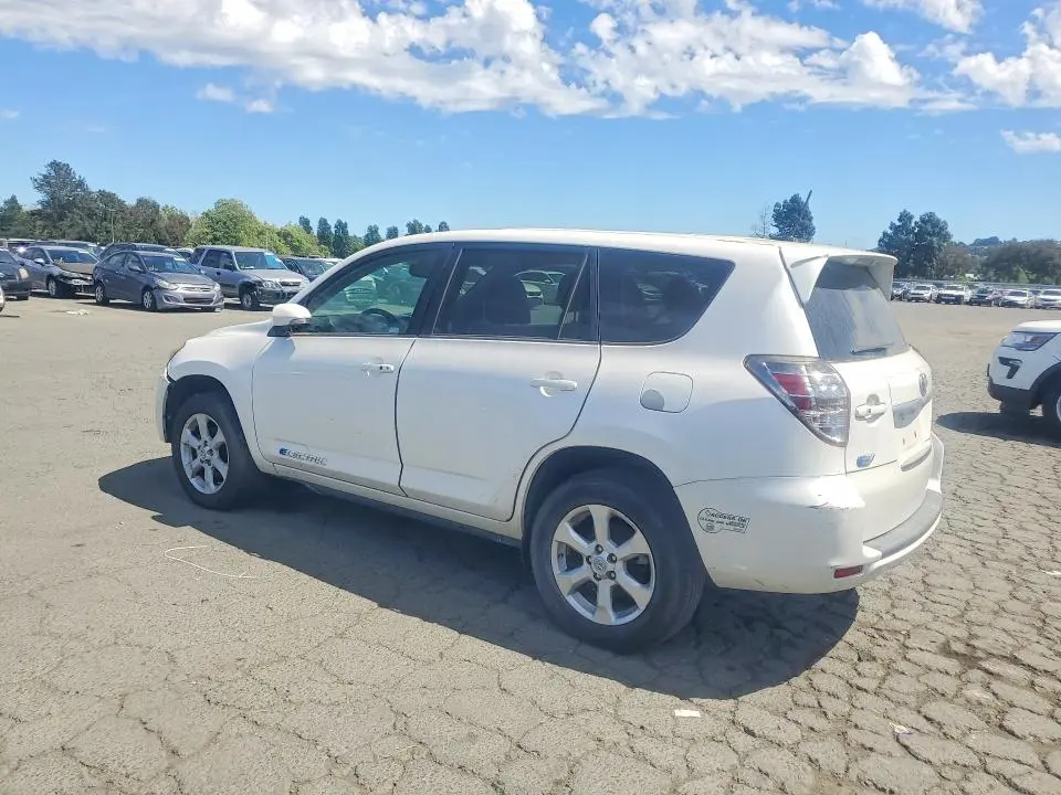 2013 TOYOTA RAV4 EV BASE  