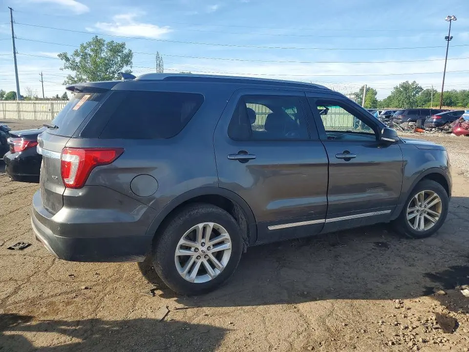 2016 FORD EXPLORER XLT  