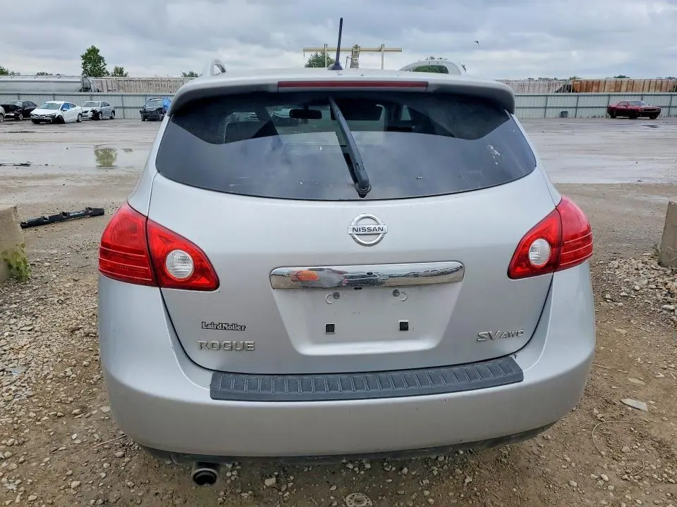 2013 NISSAN ROGUE S  