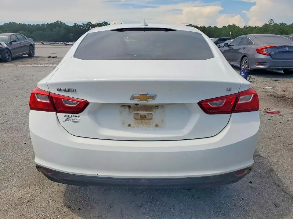 2017 CHEVROLET MALIBU LT  