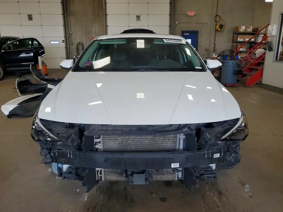2022 HYUNDAI ELANTRA LIMITED  