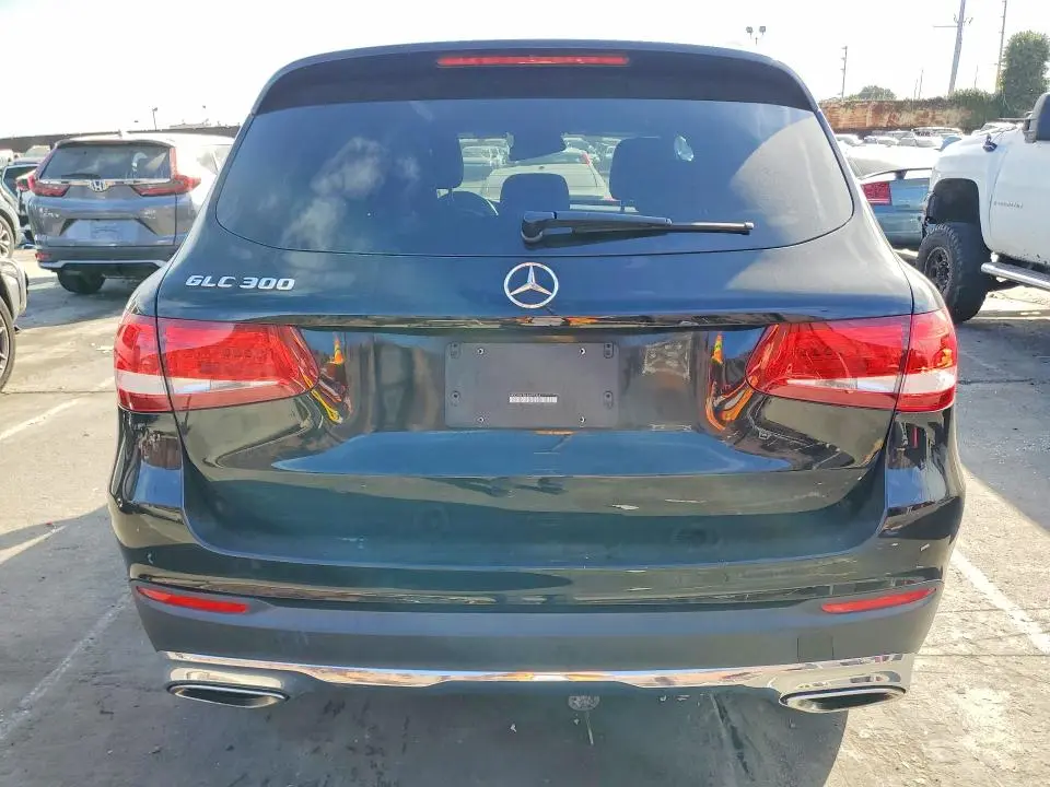2018 MERCEDES-BENZ GLC 300  