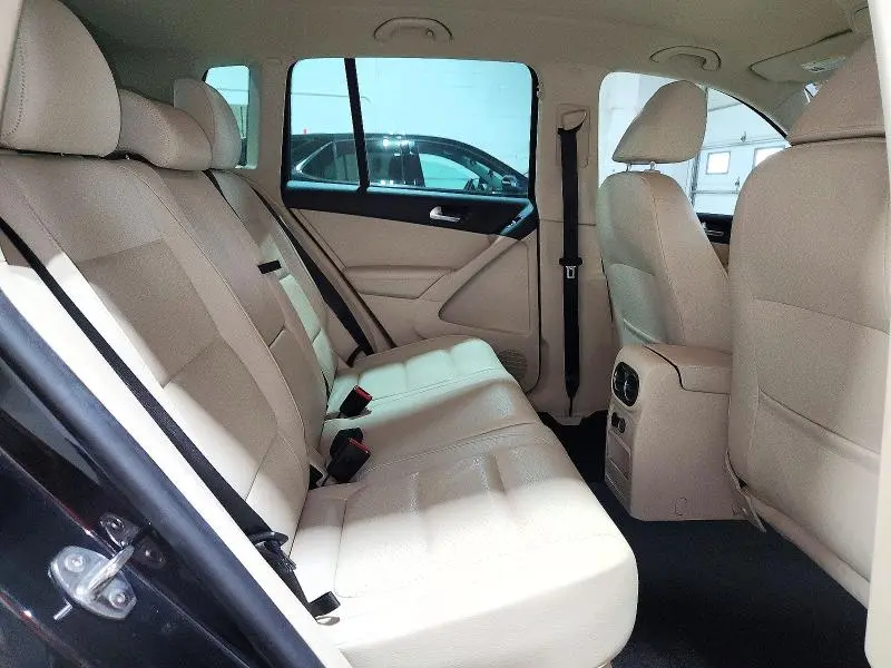 2014 VOLKSWAGEN TIGUAN S  