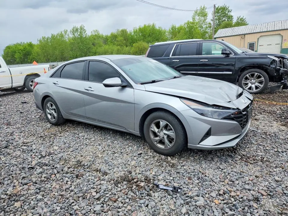 2021 HYUNDAI ELANTRA SE  