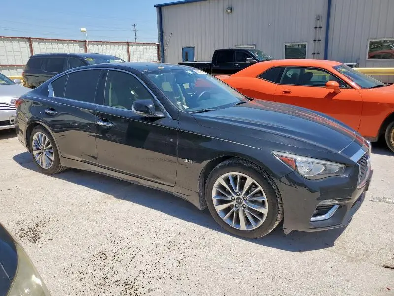 2018 INFINITI Q50 LUXE