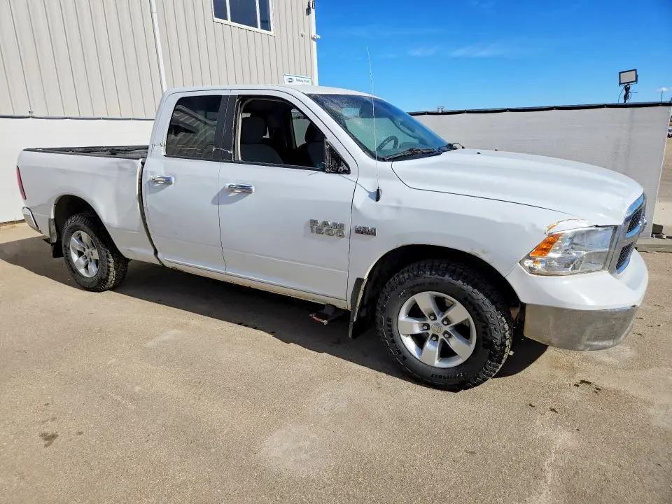 2015 RAM 1500 SLT  