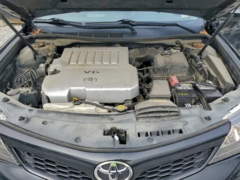 2012 TOYOTA CAMRY SE  