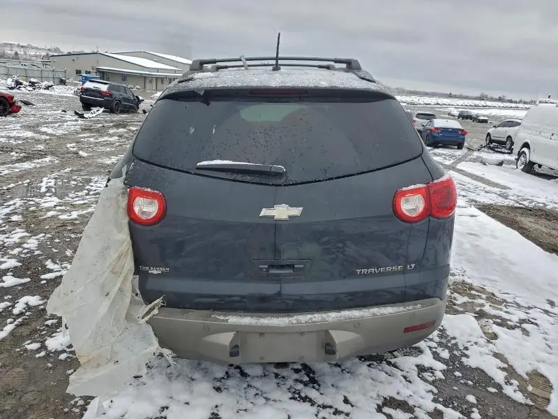 2011 CHEVROLET TRAVERSE LT  