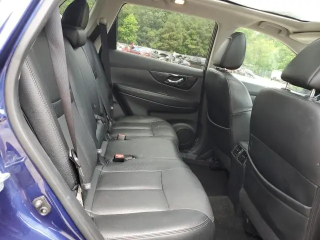 2017 NISSAN ROGUE SV  