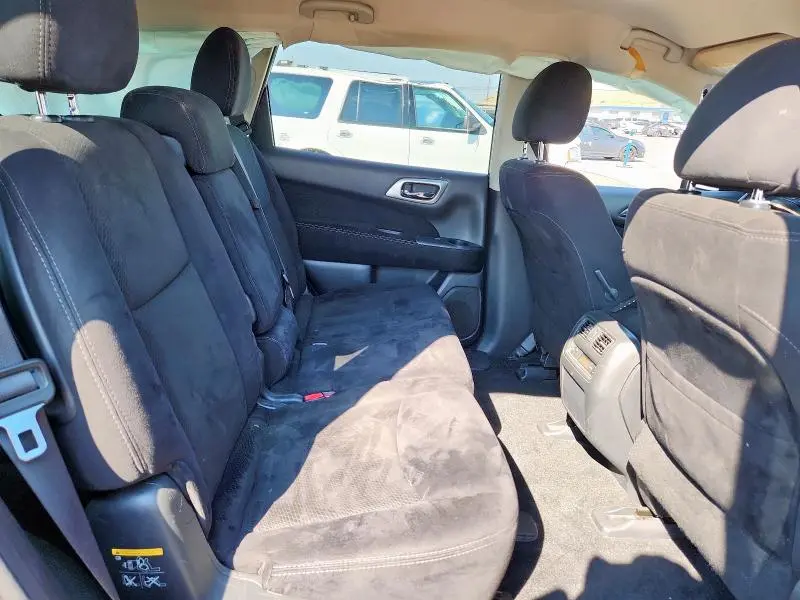 2015 NISSAN PATHFINDER S  