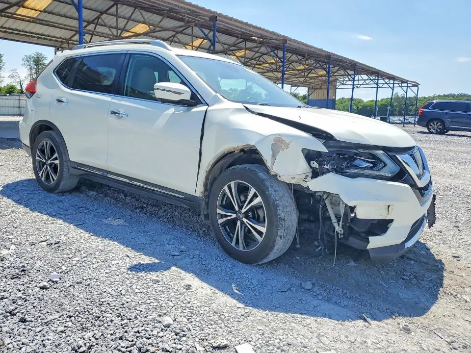 2017 NISSAN ROGUE SL  