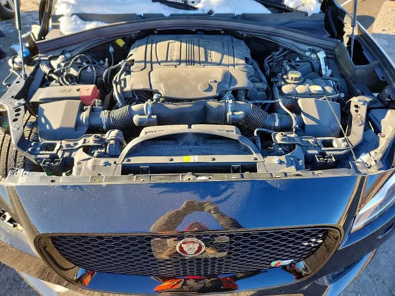 2019 JAGUAR F-PACE S  