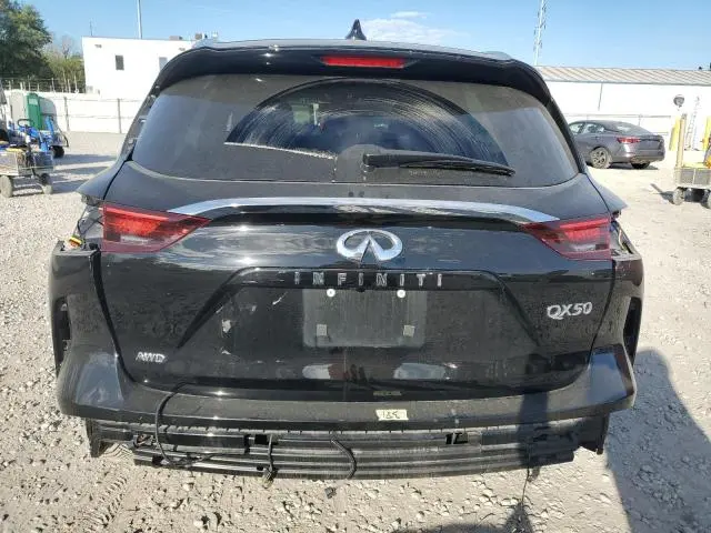 2023 INFINITI QX50 LUXE  