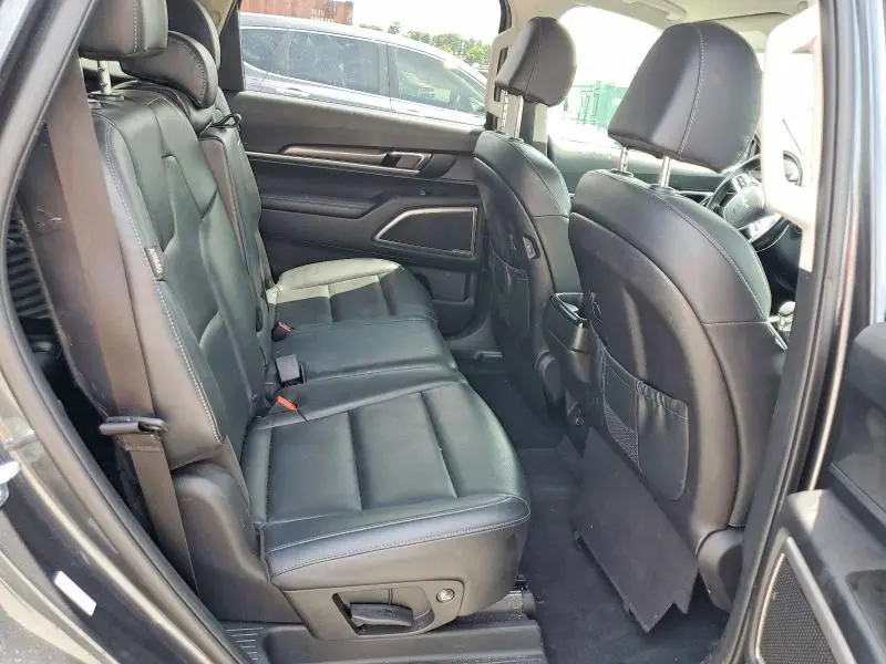 2024 KIA TELLURIDE LX  