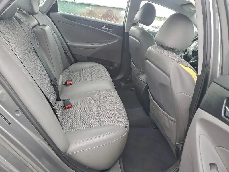 2012 HYUNDAI SONATA SE  