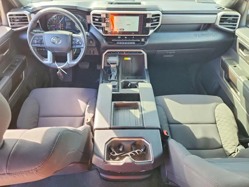 2026 TOYOTA TUNDRA CREWMAX SR  