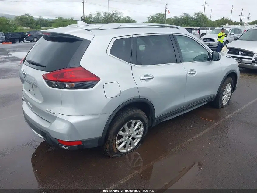 2018 NISSAN ROGUE SV