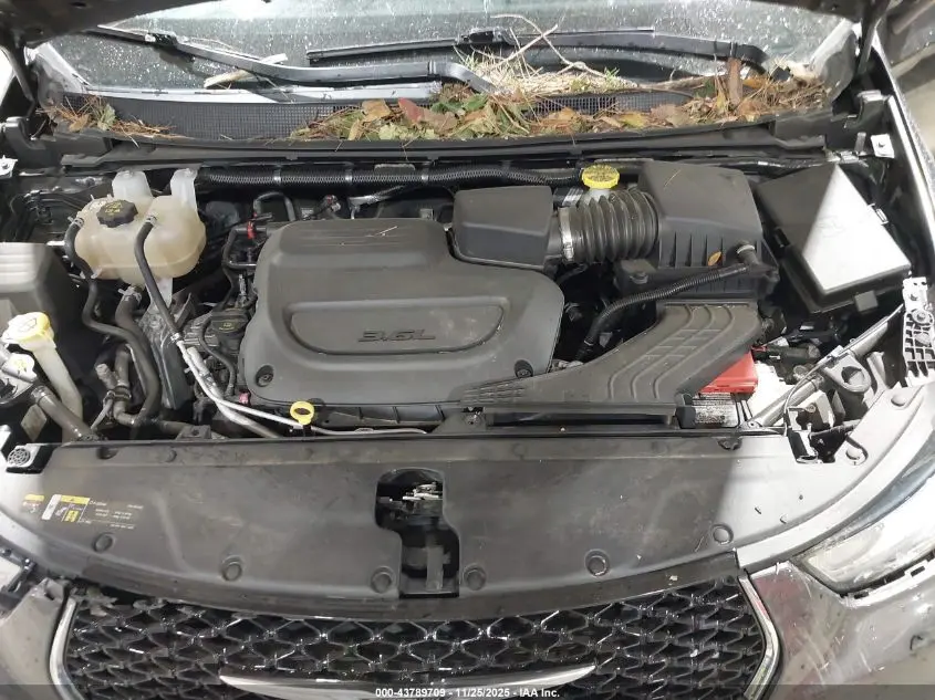 2023 CHRYSLER PACIFICA TOURING L