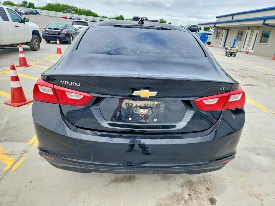 2017 CHEVROLET MALIBU LT  