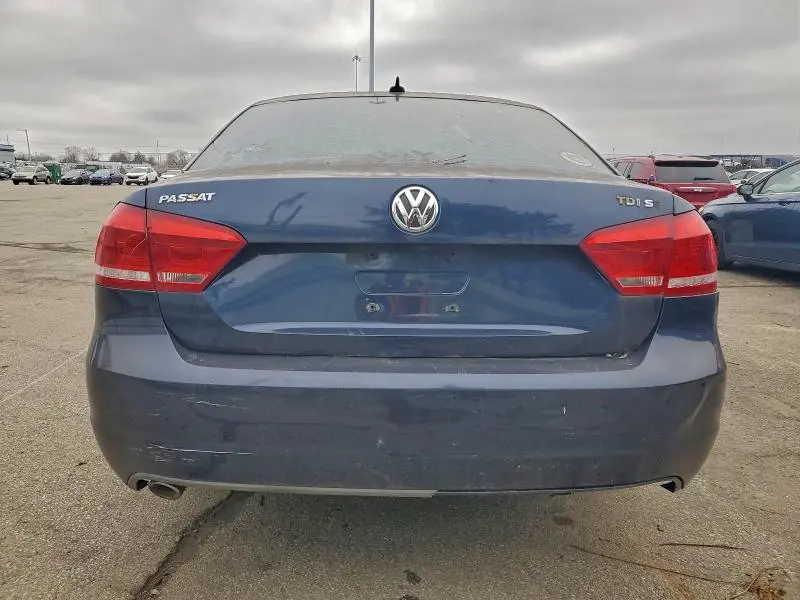 2012 VOLKSWAGEN PASSAT SE  