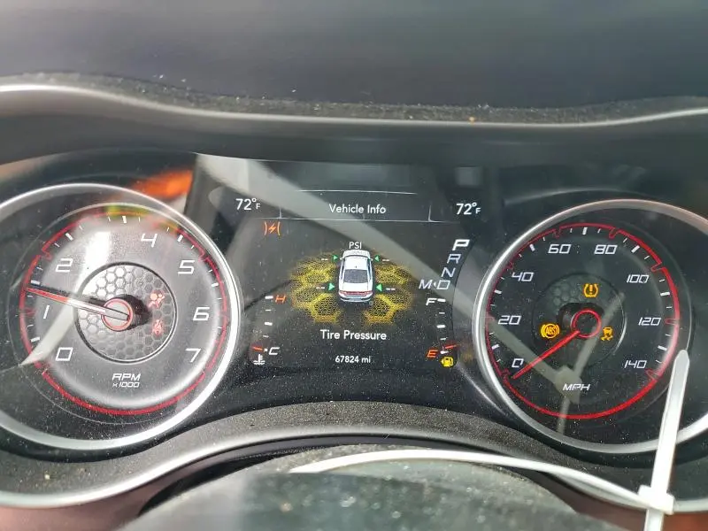 2021 DODGE CHARGER SXT  