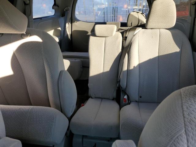 2014 TOYOTA SIENNA LE