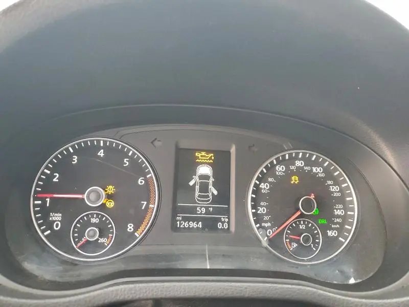 2015 VOLKSWAGEN PASSAT SE  