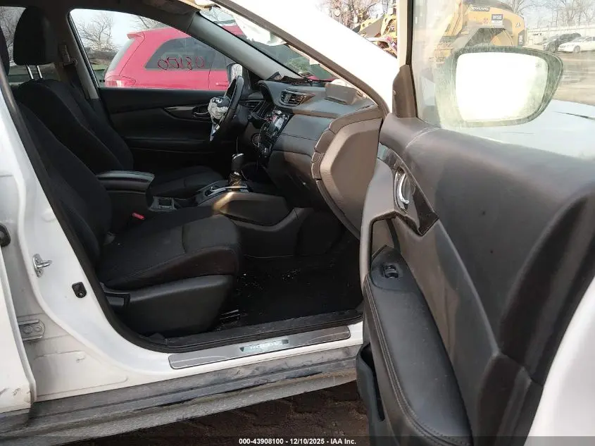 2017 NISSAN ROGUE SV