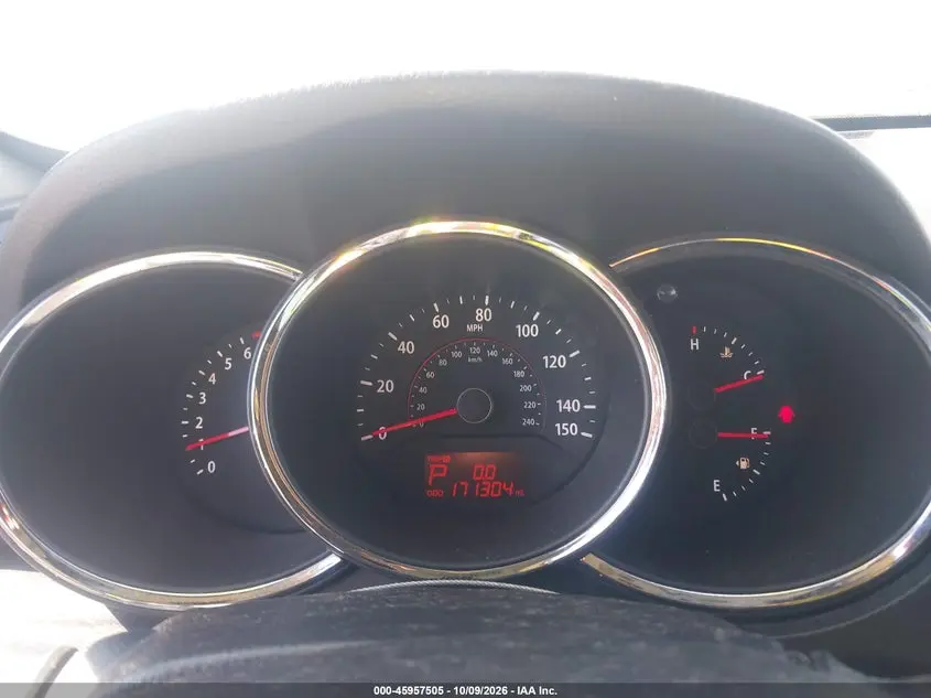 2011 KIA SORENTO LX
