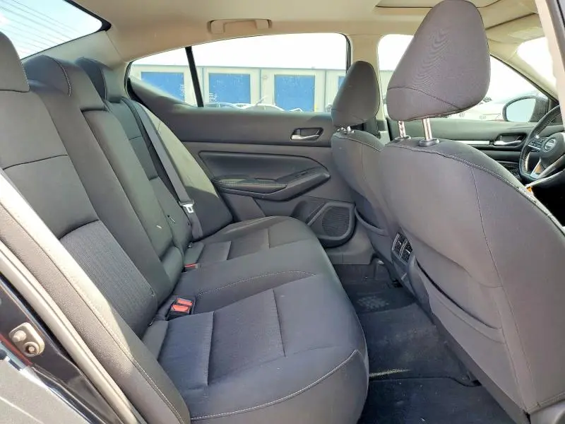 2019 NISSAN ALTIMA SV  