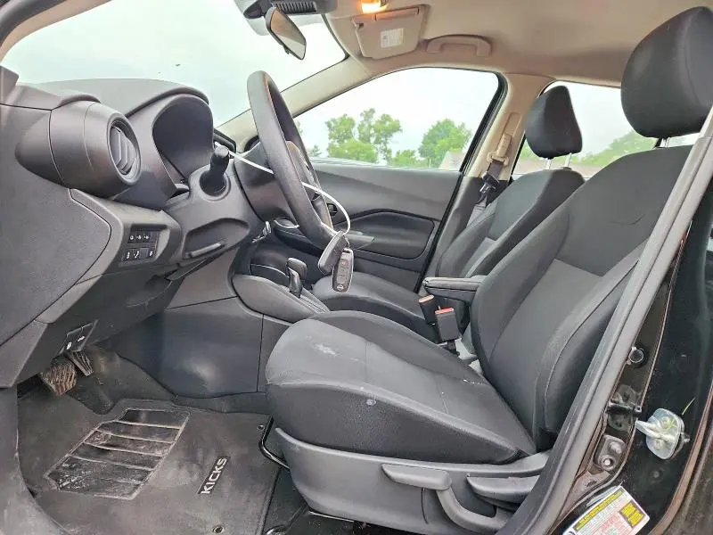 2023 NISSAN KICKS S  
