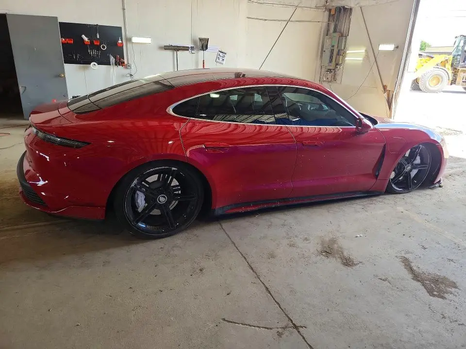 2020 PORSCHE TAYCAN TURBO  