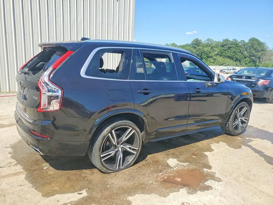 2016 VOLVO XC90 T6  