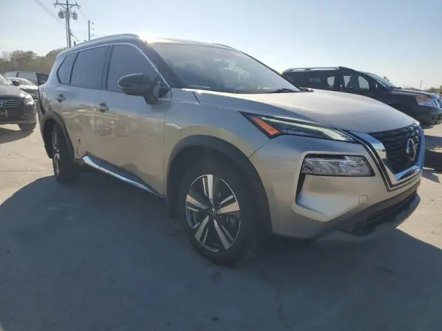 2021 NISSAN ROGUE SL  