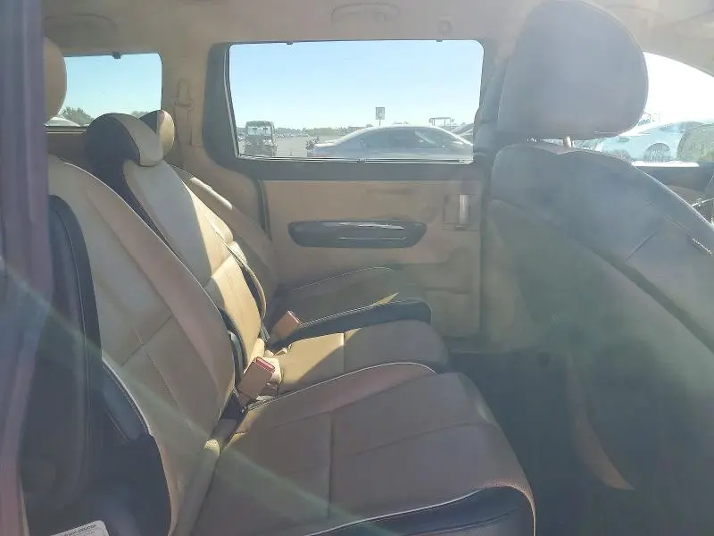 2015 KIA SEDONA EX  