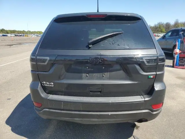 2011 JEEP GRAND CHEROKEE LAREDO  