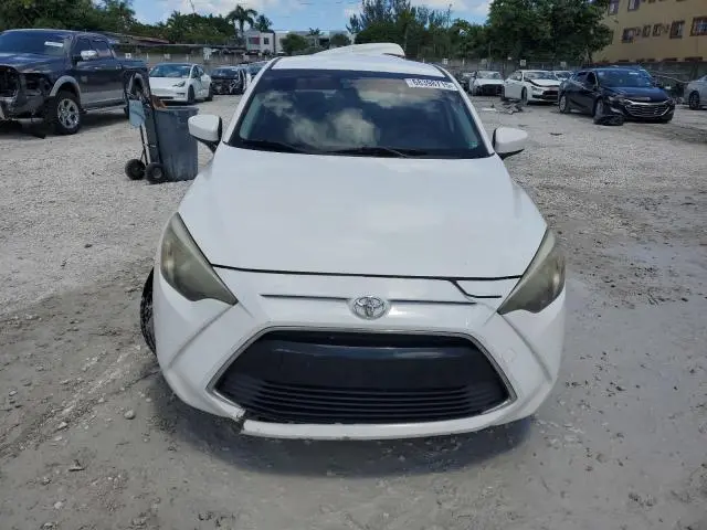 2017 TOYOTA YARIS IA   