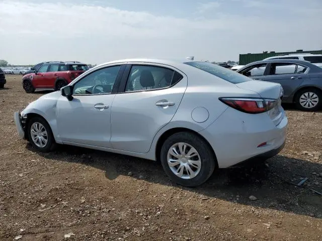 2020 TOYOTA YARIS L  