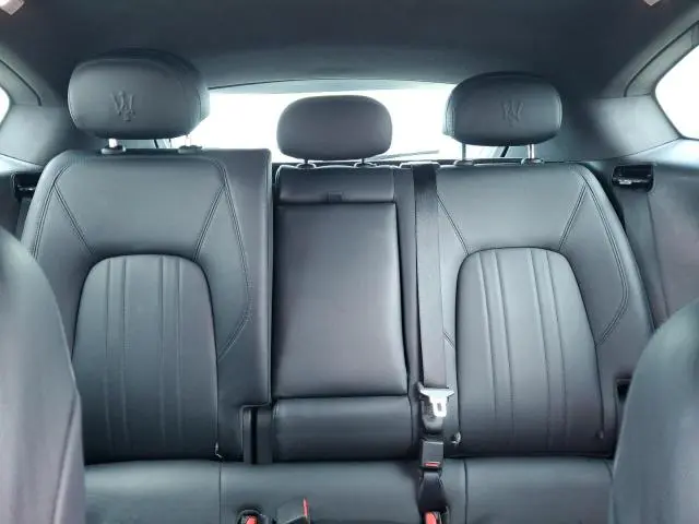 2021 MASERATI LEVANTE S  