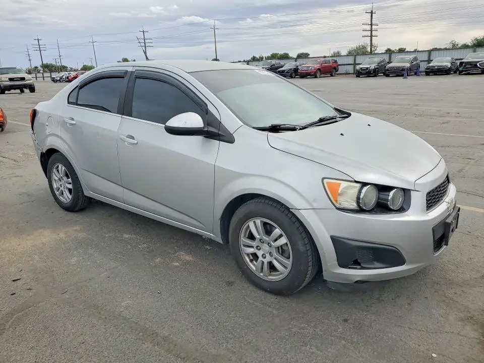 2013 CHEVROLET SONIC LT  