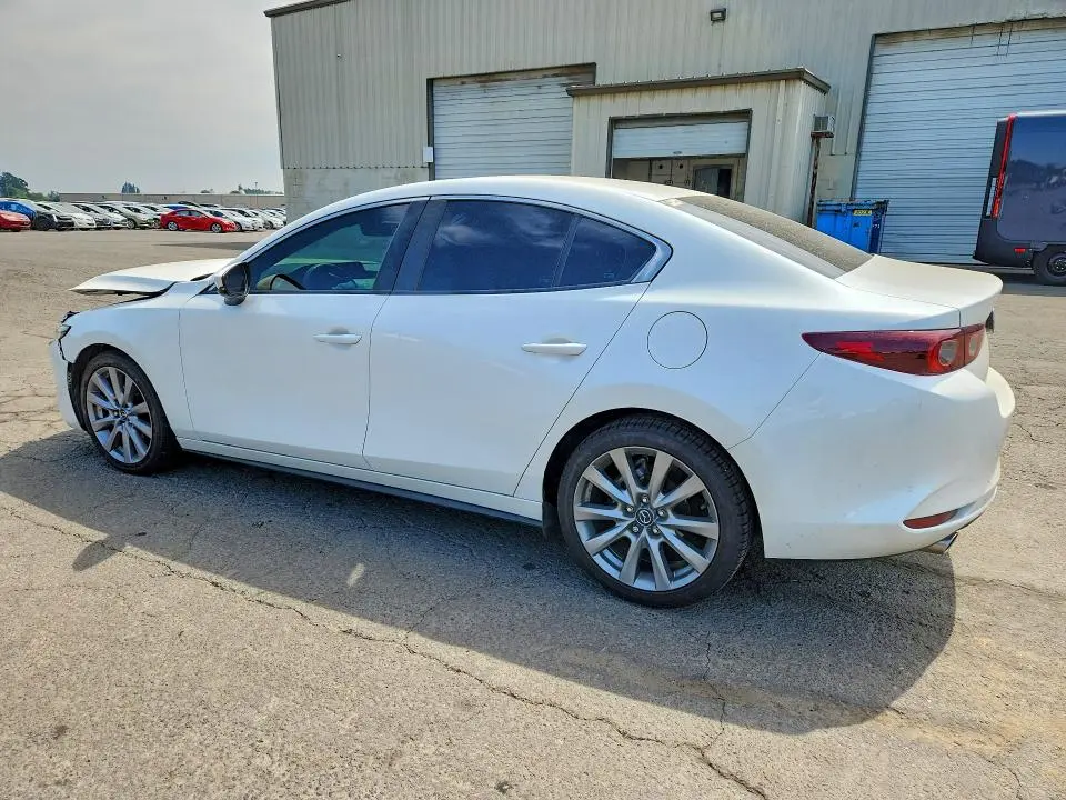 2023 MAZDA 3 PREFERRED  