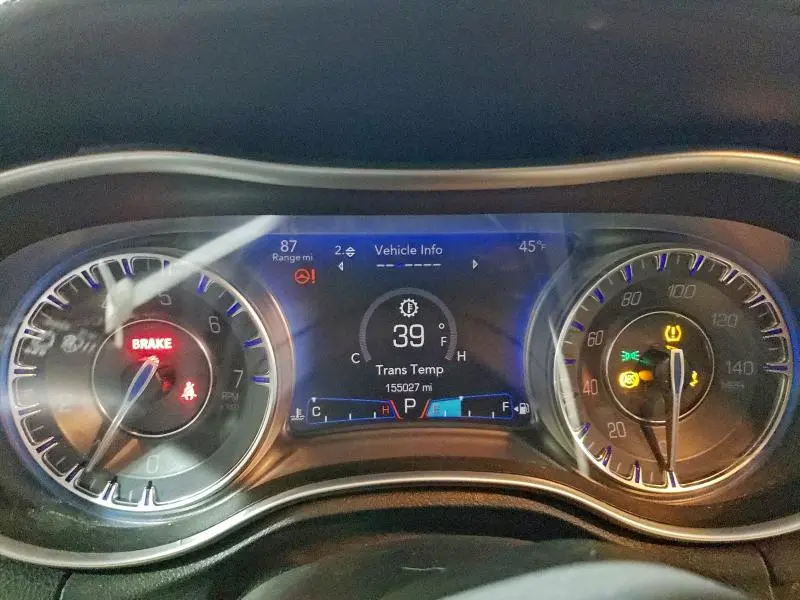 2015 CHRYSLER 300 LIMITED  