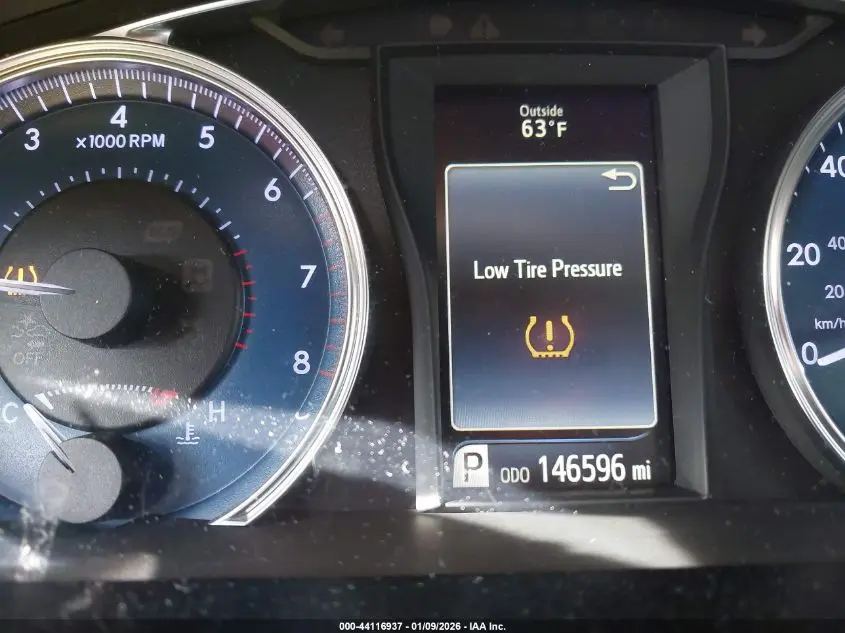 2017 TOYOTA CAMRY LE