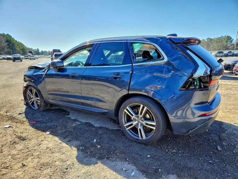 2018 VOLVO XC60 T6 MOMENTUM  
